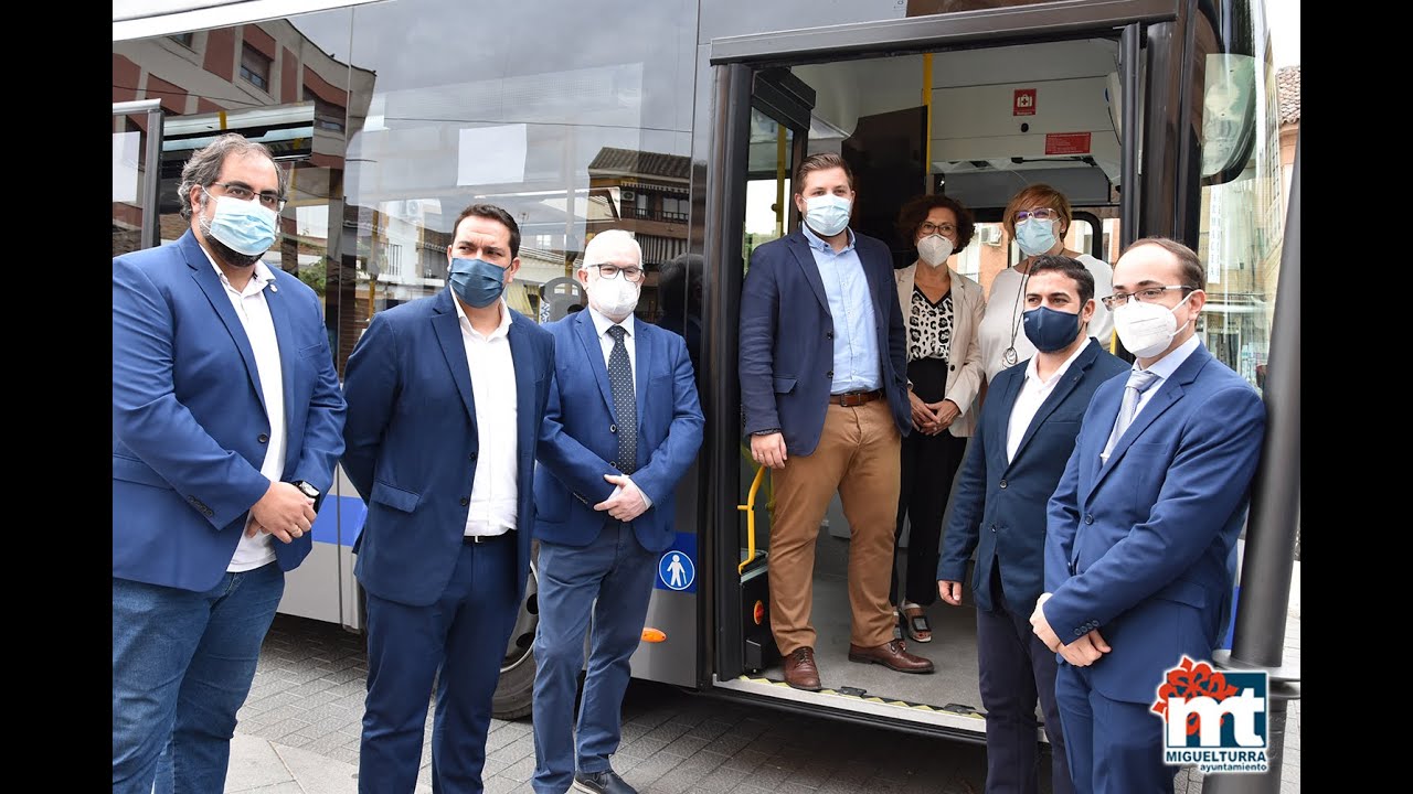 Presentación primer autobús de líneas regulares interurbanas de Castilla-La Mancha propulsado a gas.
