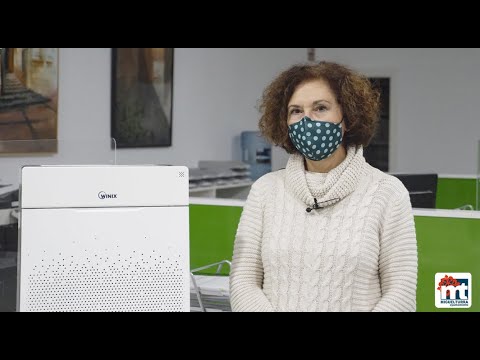 Laura Arriaga, alcaldesa de Miguelturra, informa sobre la adquisición  de purificadores EPA de aire.
