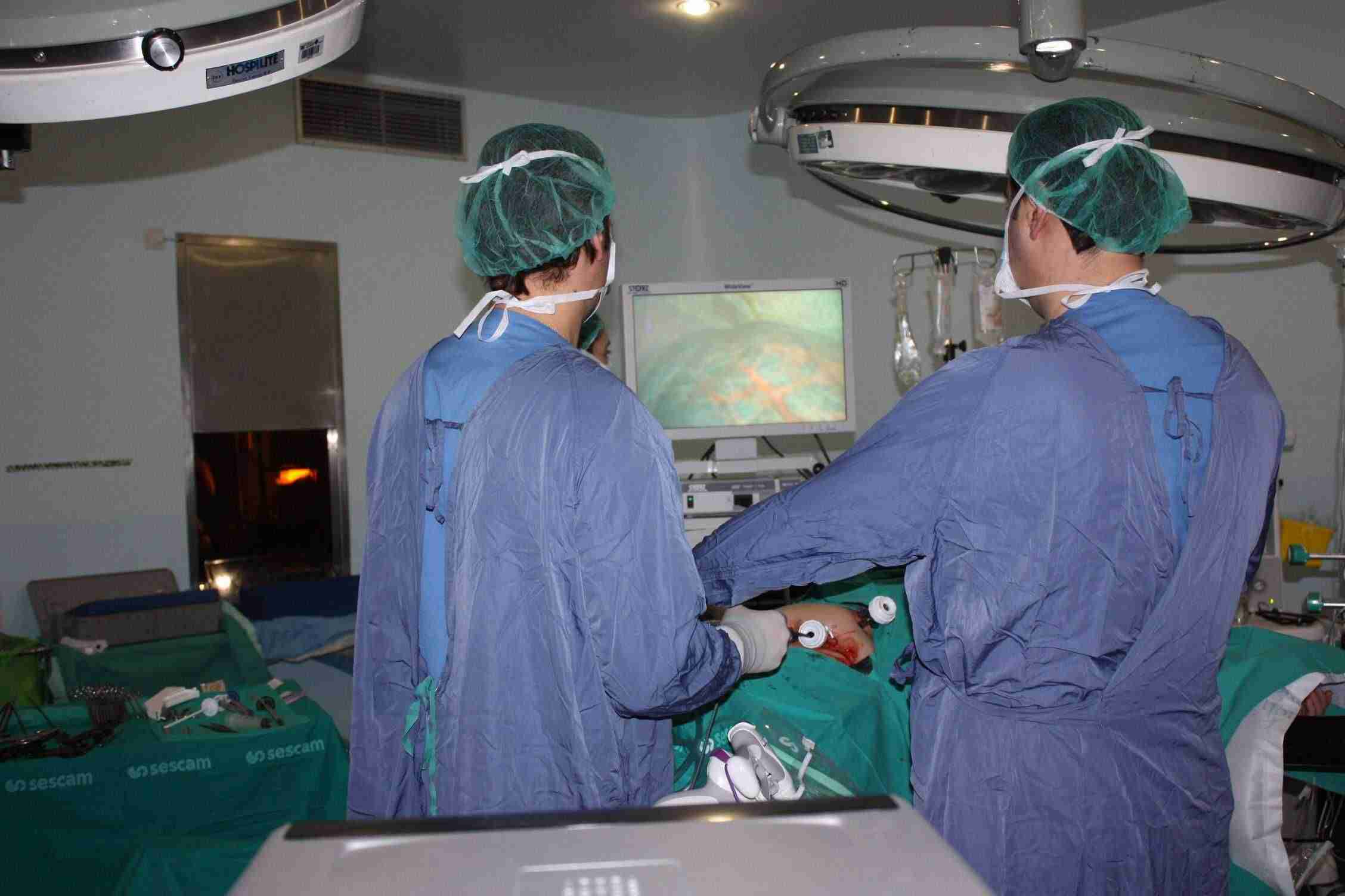 Los cirujanos del Área Integrada de Albacete extirpan tumores en hígado y páncreas por vía laparoscópica