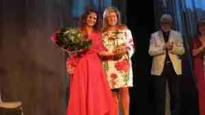 Silvia Marsó recibe el V Premio Patio de Comedias en la apertura del VII Festival Internacional de Teatro y Títeres 8