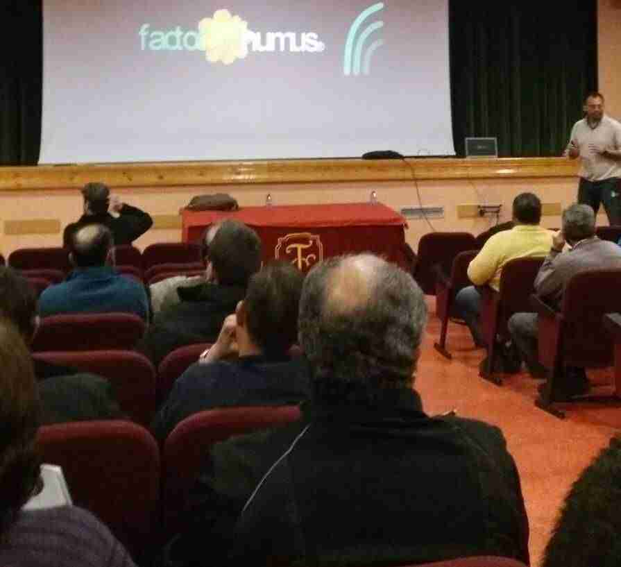 Agricultores torralbeños asisten a una charla para combatir enfermedades de la vid y el olivo 1