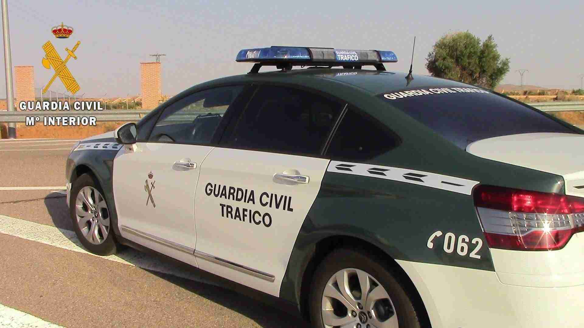La Guardia Civil investiga al conductor de un vehículo por delitos de ...
