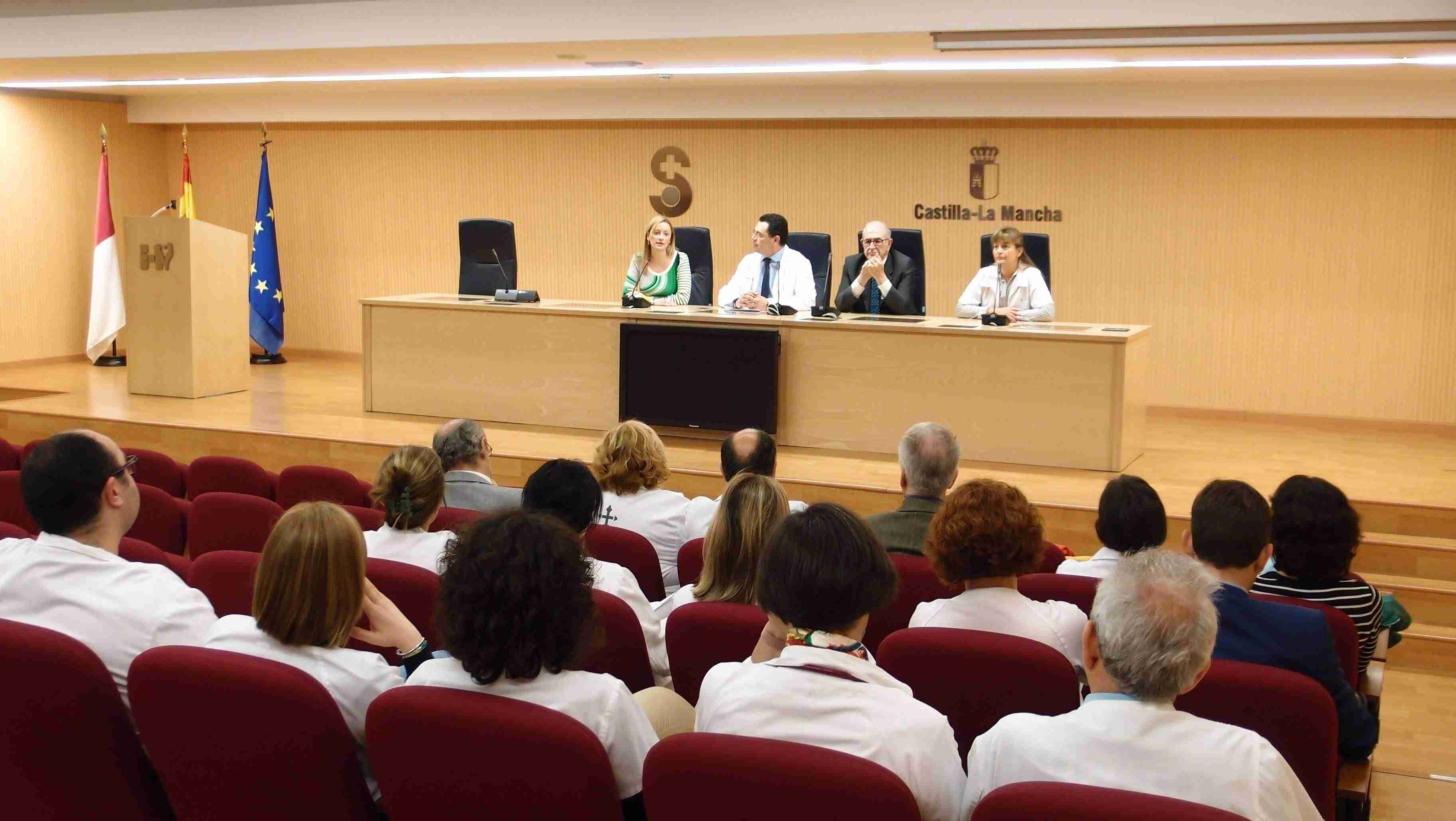 Dos hospitales de Ciudad Real y la AECC amplían la colaboración en programas de acompañamiento y apoyo al paciente oncológico 1