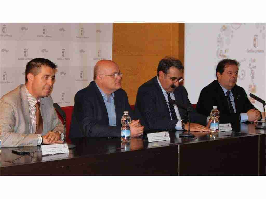 Cabañero traslada al Gobierno regional la necesidad de que Albacete y su provincia dispongan de un buen Hospital 1