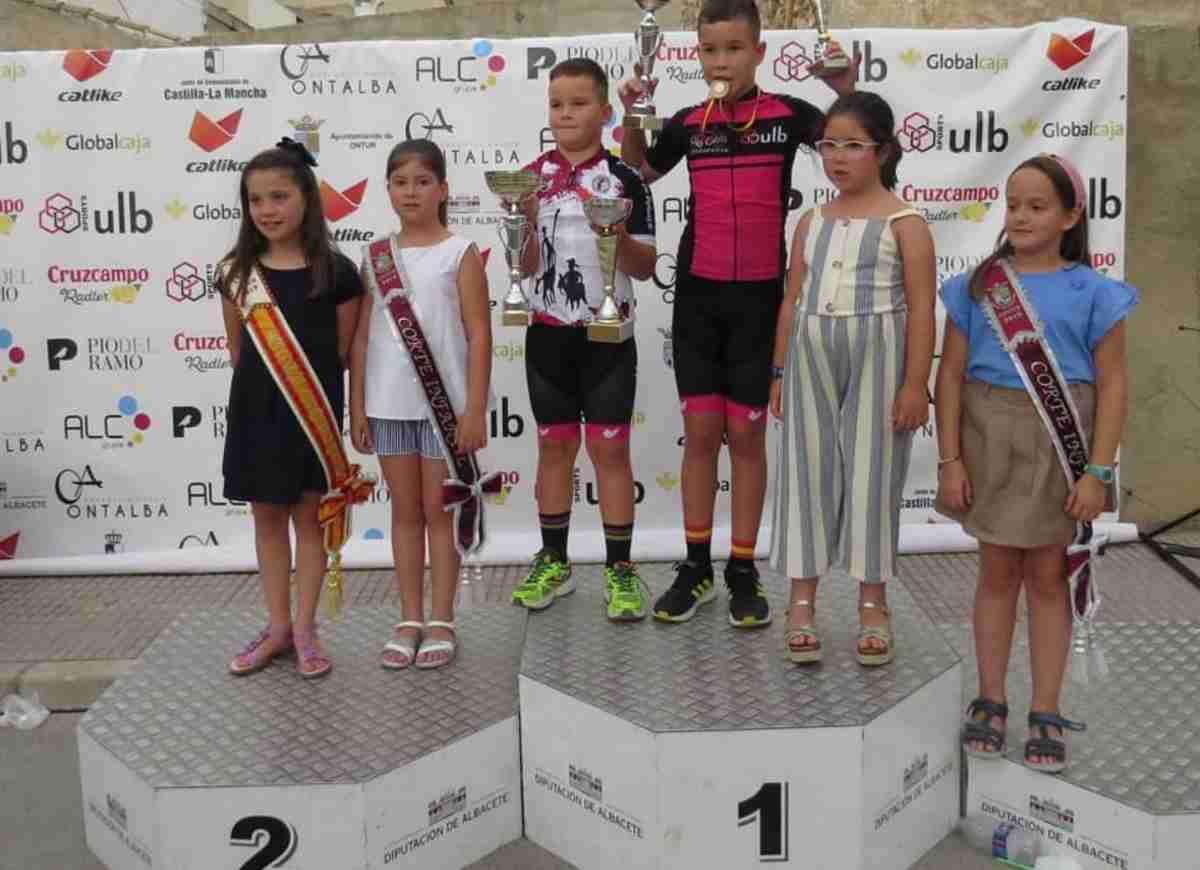 Celebrada la III Edición de la carrera de Escuelas organizada por el Club Ciclista Onturense 2