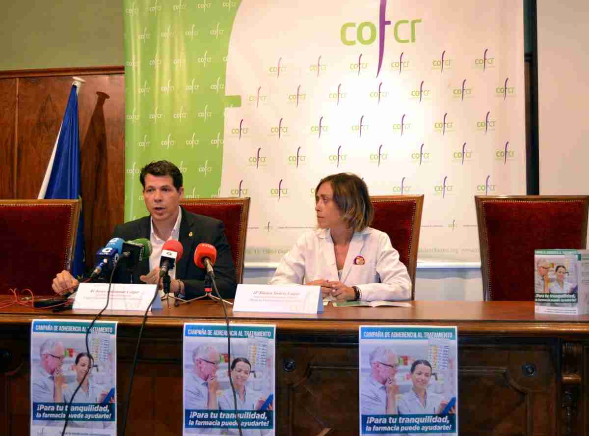 Los farmacéuticos de Ciudad Real llevan a cabo la campaña de “Adherencia al Tratamiento” para asesorar a pacientes 2