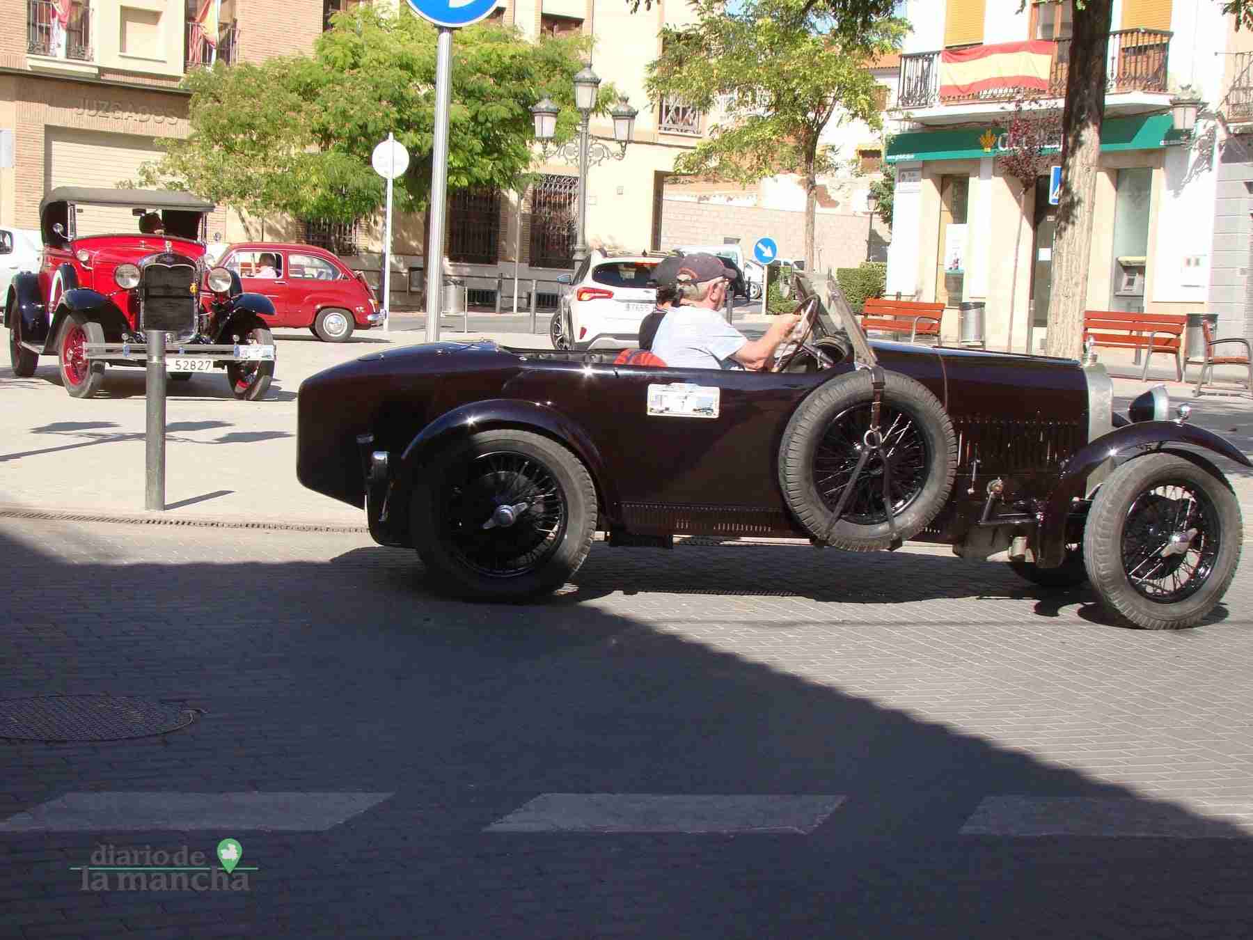 Clásicos a motor recorren Quintanar y su comarca durante este fin de semana 14