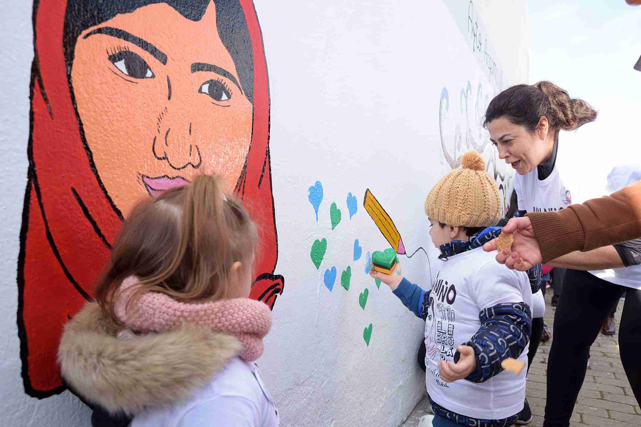 Los centros educativos de Argamasilla de Alba enarbolan la bandera de Malala por el derecho a la educación 3