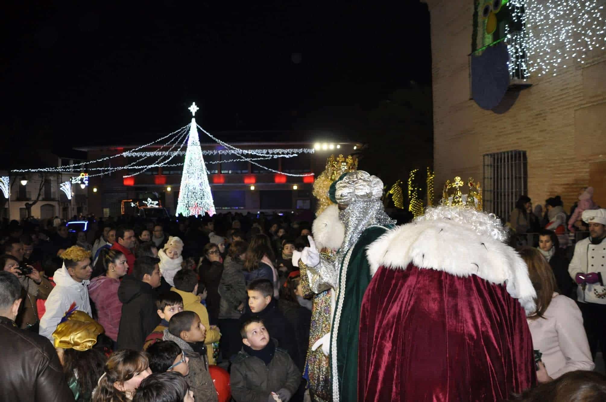 Los Reyes Magos llenan de magia e ilusión las calles de Torralba 3