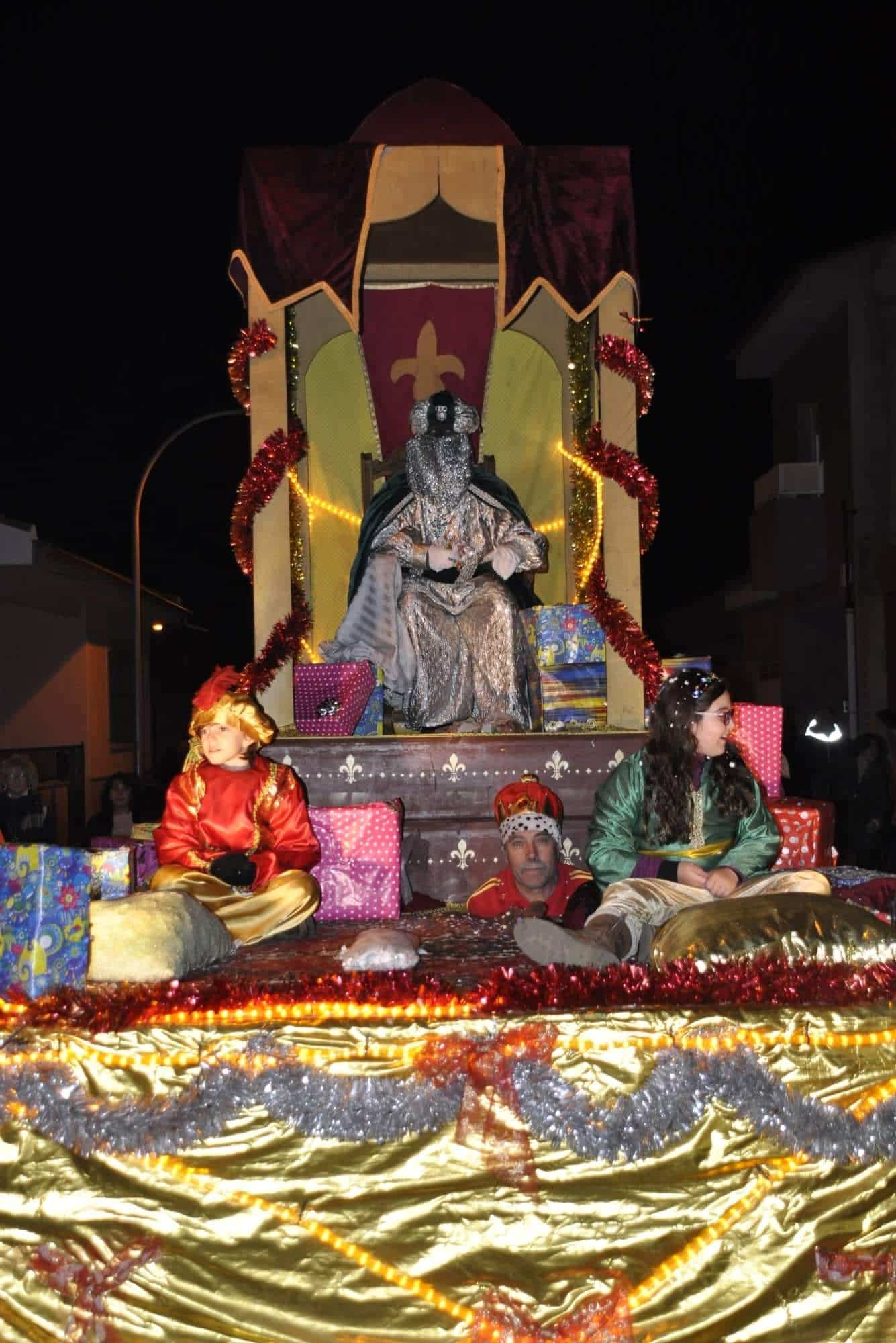 Los Reyes Magos llenan de magia e ilusión las calles de Torralba 9