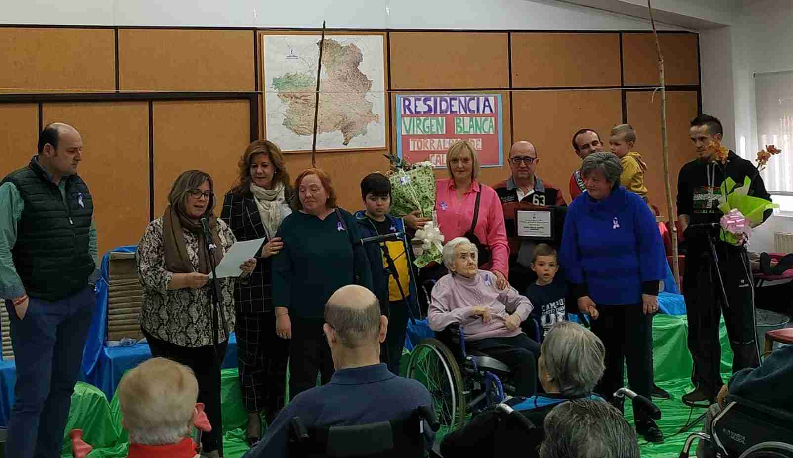 Felisa Martín recibe el homenaje a la mujer más longeva de Torralba de Calatrava 2