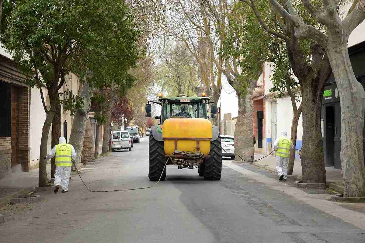 El Ayuntamiento de Argamasilla de Alba comienza las tareas de desinfección contra el COVID-19 3