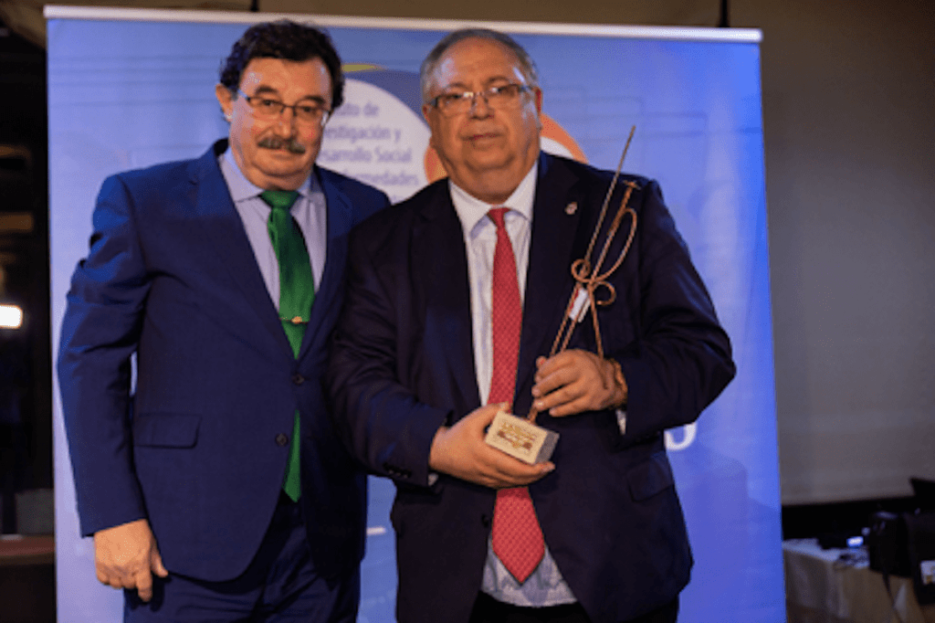 Fallece el Dr. D. Jesús Vaquero Crespo - Jefe del Servicio de Neurocirugía del Hospital Universitario Puerta de Hierro 2