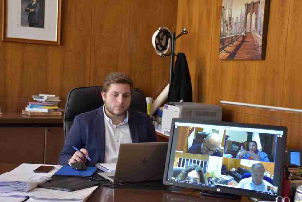 consejero de fomento nacho hernando en videoconferencia sobre la ley SUMA