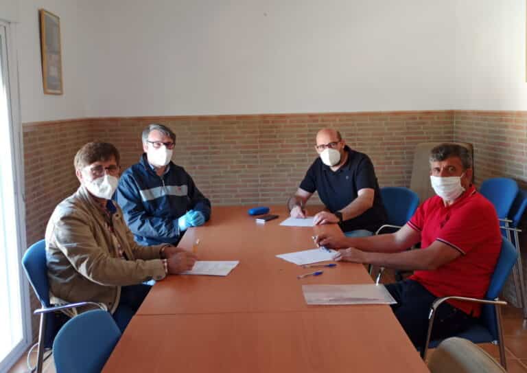 firma contrato vivienda tutelada mayores el torno