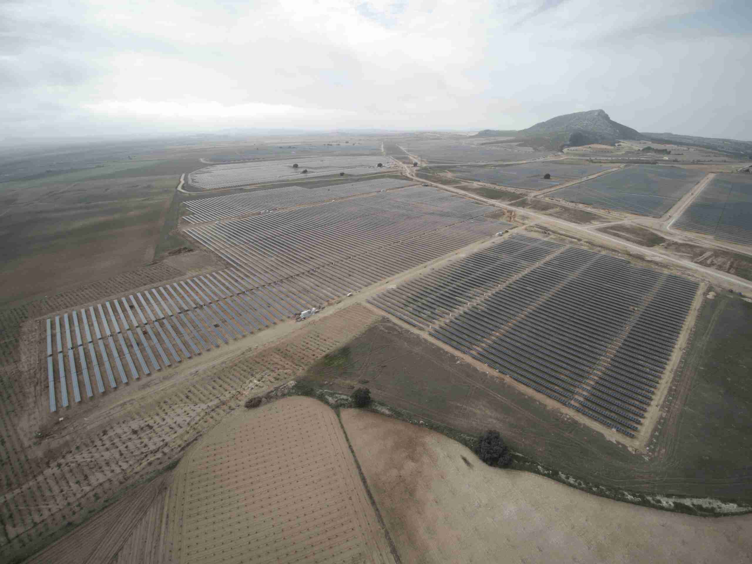Grupo Zaragozá energiza su primera planta fotovoltaica en España durante el Estado de Alarma 1