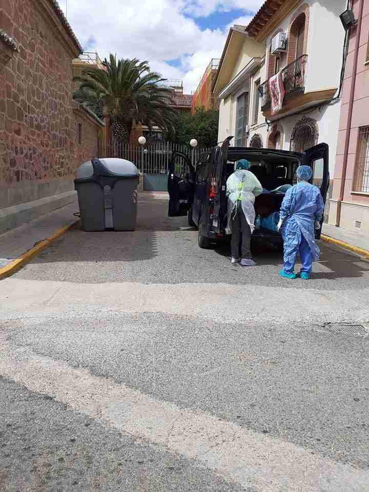 El Parque Móvil de Ciudad Real apoyando la lucha contra el coronavirus 1