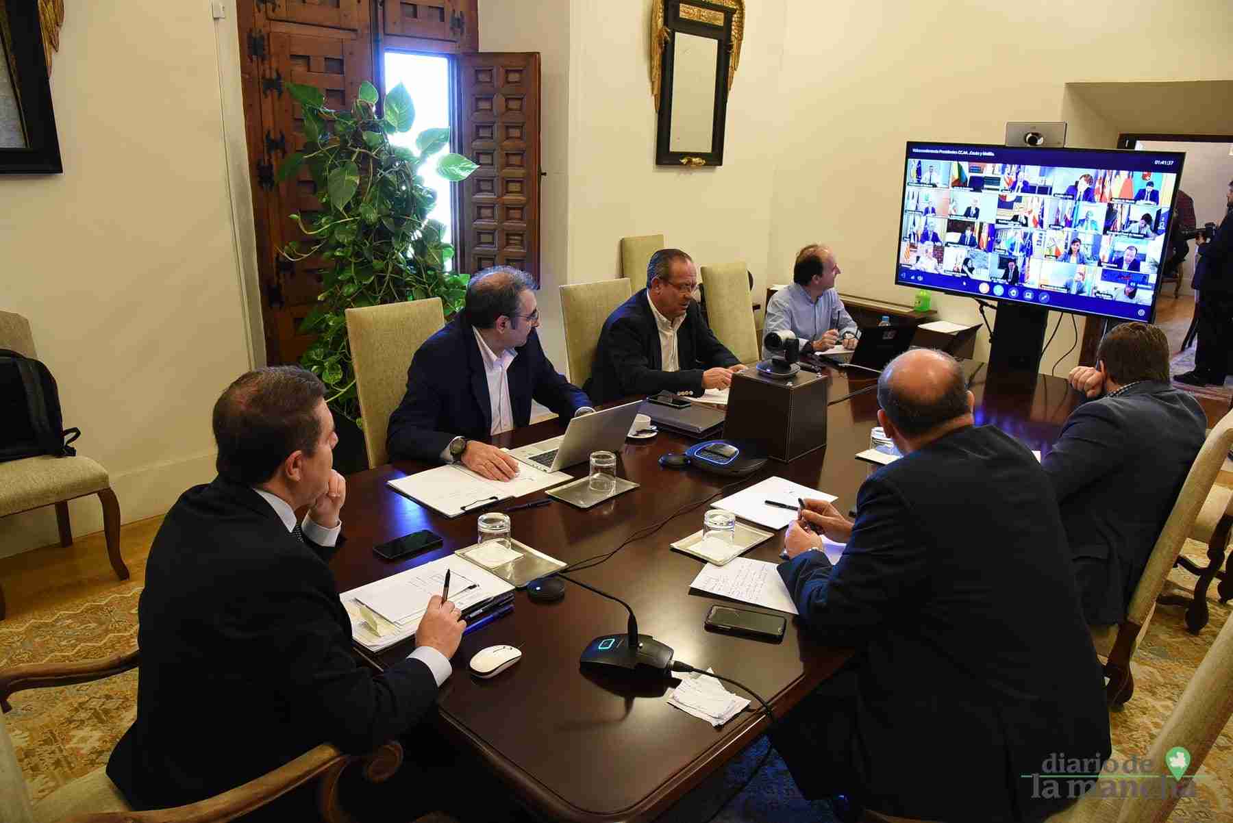 Videoconferencia de los presidentes autonómicos con el presidente del Gobierno de España 6