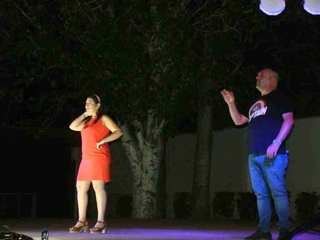Éxito del espectáculo de Paco y Maite, la pareja más humorística de las redes 2