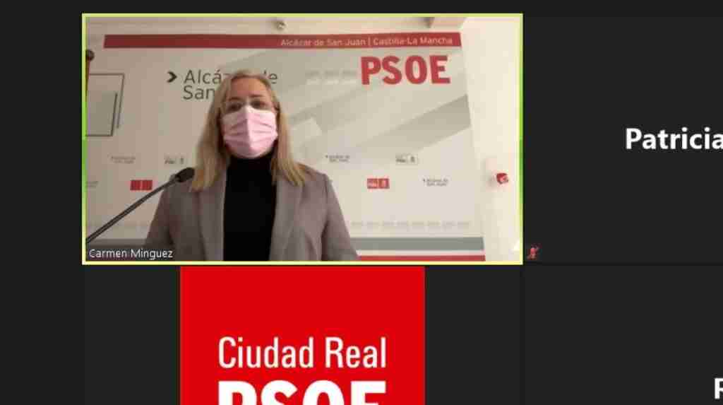 Carmen Mínguez, senadora socialista, ha afirmado que el Gobierno español trabaja para no dejar a nadie atrás en esta crisis sanitaria y económica, adaptando las ayudas económicas a trabajadores, autónomos y empresas, a las medidas que se toman para controlar el COVID-19. Carmen Mínguez evolución de la pandemia ha requerido medidas inmediatas Indica Carmen Mínguez, que a rápida evolución de la pandemia, ha requerido de una rápida adopción de medidas “inmediatas y eficaces”, por parte del Ejecutivo de Pedro Sánchez, para hacer frente a la emergencia sanitaria. Por todos son conocidas las acciones dirigidas a proteger la salud y la seguridad de los ciudadanos, pero a la vez, se han ido poniendo en marcha otras de carácter económico y social “para garantizar la protección de las familias, de los trabajadores y de los colectivos vulnerables, para sostener el tejido productivo y social, minimizar el impacto y facilitar la reactivación de la actividad económica”, explica la parlamentaria socialista. En Ciudad Real a través de SEPE se pagaron más de 15 millones de euros en nómina Carmen Mínguez, además destaca cómo hace escasos días, en la provincia de Ciudad Real a través del Servicio Público de Empleo Estatal (SEPE), se han pagado más de 15 millones de euros de nómina, a más de 30.000 personas. Concretamente 3.900 ciudadrealeños y ciudadrealeñas han sido perceptores de ERTES, por valor de casi 3 millones de euros. Hay que recordar, indica Mínguez, que en el mes de mayo había más de 22.000 personas acogidas a un ERTE. Sin duda, la “sensibilidad” del Gobierno de España con las empresas y autónomos, se traduce además en el subsidio especial para los parados que han agotado todas las prestaciones de desempleo durante los meses de confinamiento. La cuantía de la ayuda será el 80% del IPREM, durante 3 meses, y es resultado del proceso de diálogo social, entre el Ministerio de Trabajo y Economía Social, las organizaciones sindicales y las asociaciones empresariales más representativas. Por otro lado, es necesario resaltar la reciente ampliación de las ayudas para autónomos del sector de la hostelería, tanto si realizan actividad a domicilio como si no, siempre que hayan registrado una caída de la facturación del 75%, respecto al último trimestre del año pasado, o del 50% en relación con el primer trimestre de 2020.