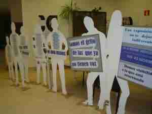 Exposición con siluetas para visibilizar a las víctimas de la Violencia de Género 5