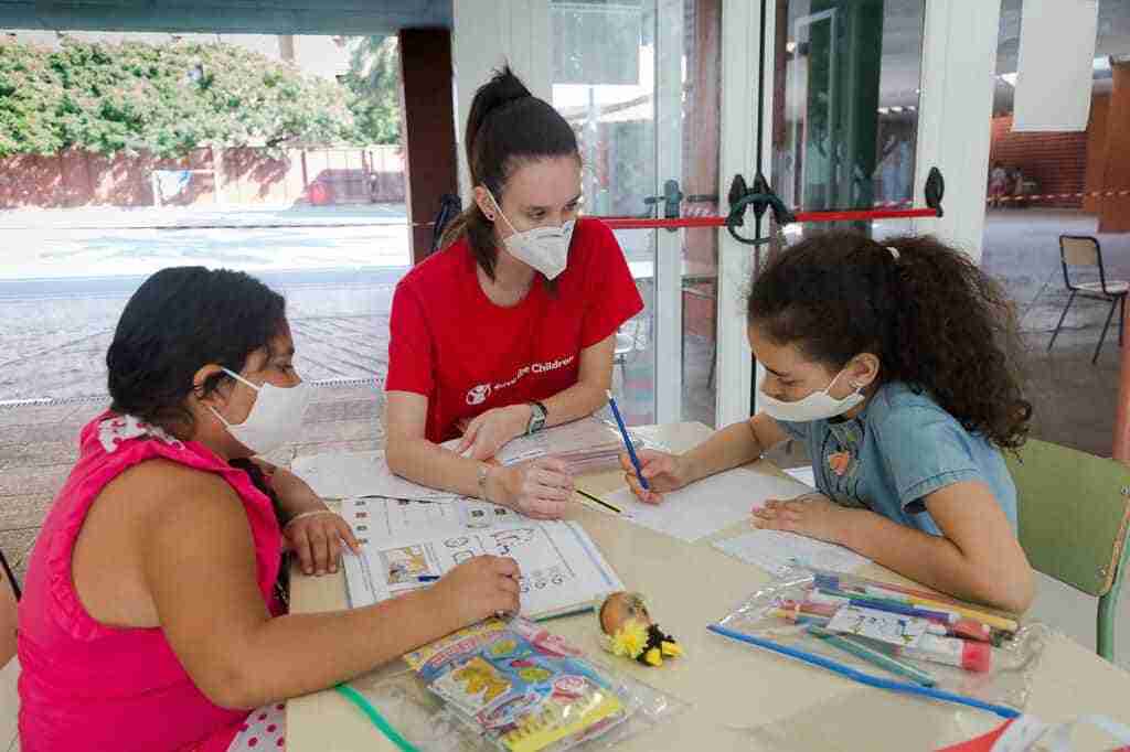 Jata donó purificadores de aire a Save the Children para el Centro de Recursos para la Infancia y la Adolescencia (CRIA) de Toledo 1