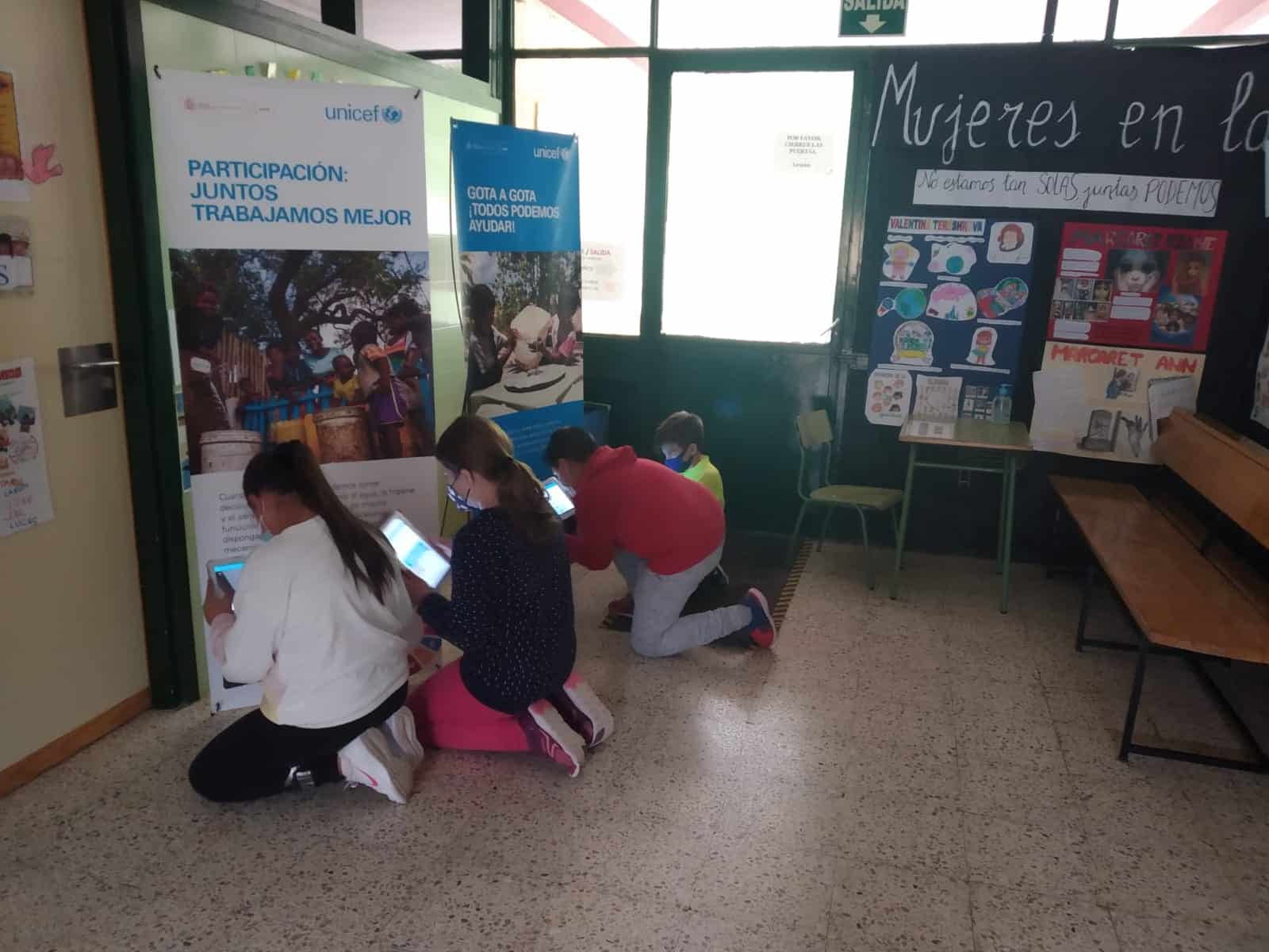 Día del niño y carrera del agua con UNICEF, en el colegio Cervantes de Santa cruz de Mudela 1