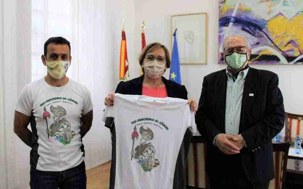 Carmen Olmedo animó a Emeterio Flox a cumplir su reto deportivo y solidario, y le transmite todo el apoyo del Gobierno de Castilla-La Mancha 3