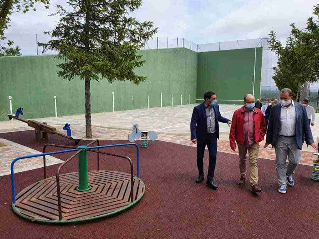 mejora pistas polideportivas fuentelespino de moya cuenca