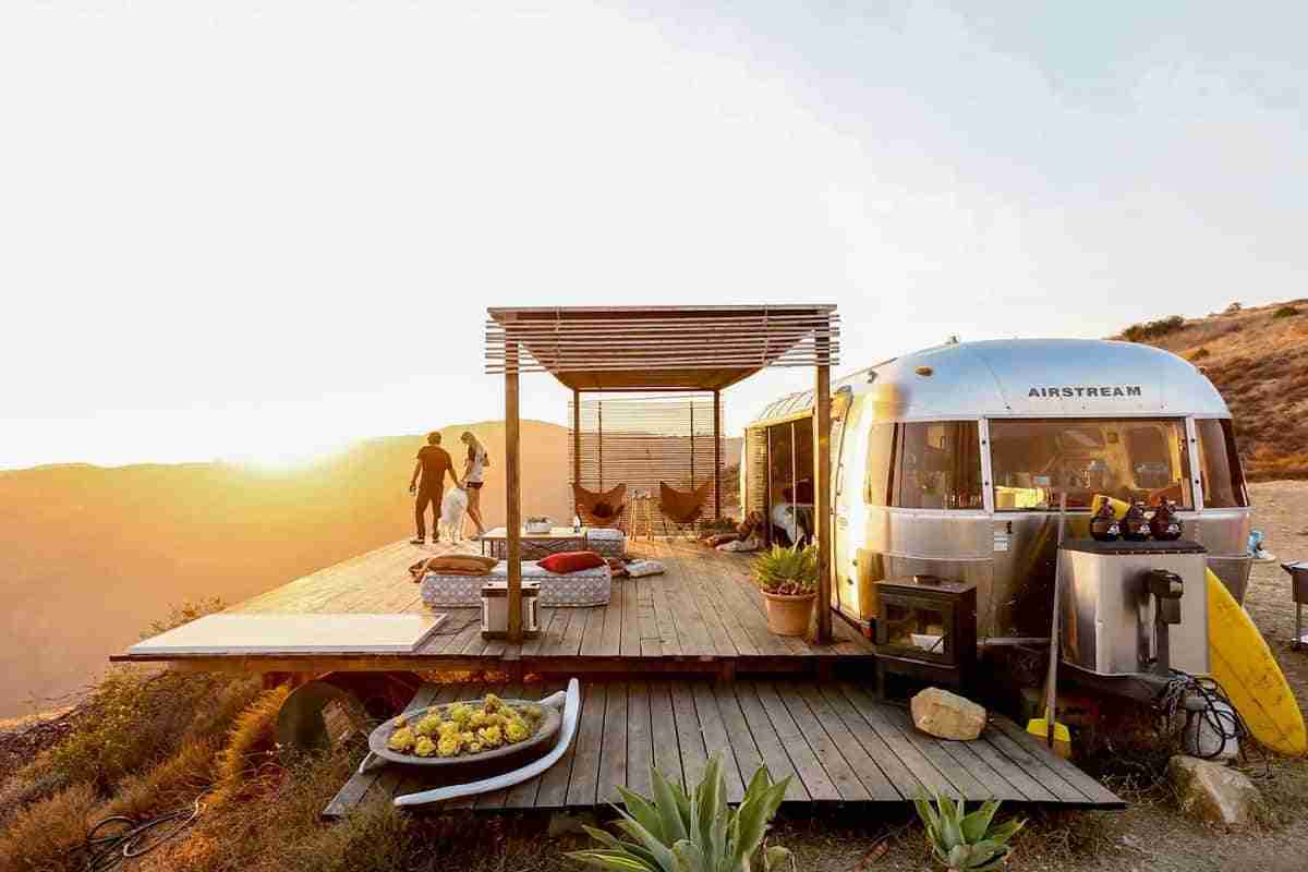 Descubre el encanto de viajar en una autocaravana en verano 8