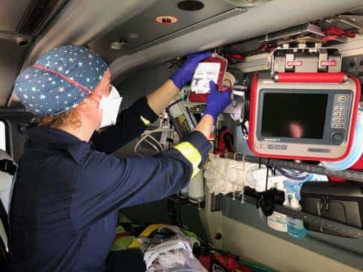 El helicóptero sanitario de Ciudad Real ha realizado más de medio centenar de transfusiones extrahospitalarias a pacientes afectados por traumatismos graves 2