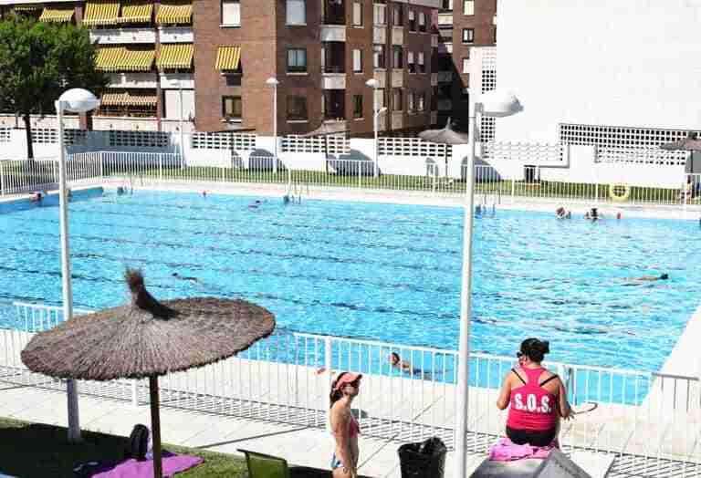 amplian horario piscina puertollano ola de calor