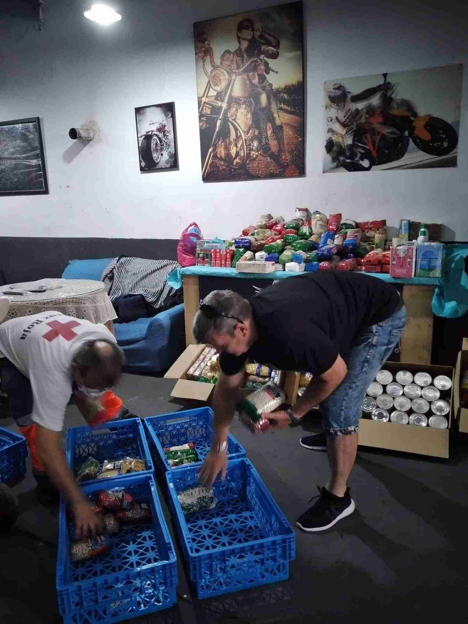 Moñigones Motors Elite dona más de 300 kg de alimentos a Cruz Roja 9