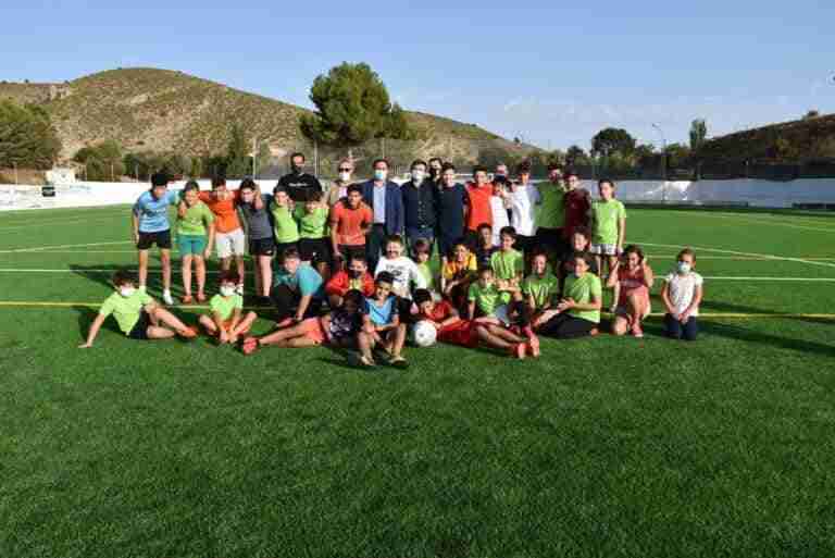 inauguran cesped artificial campo de futbol valera de abajo