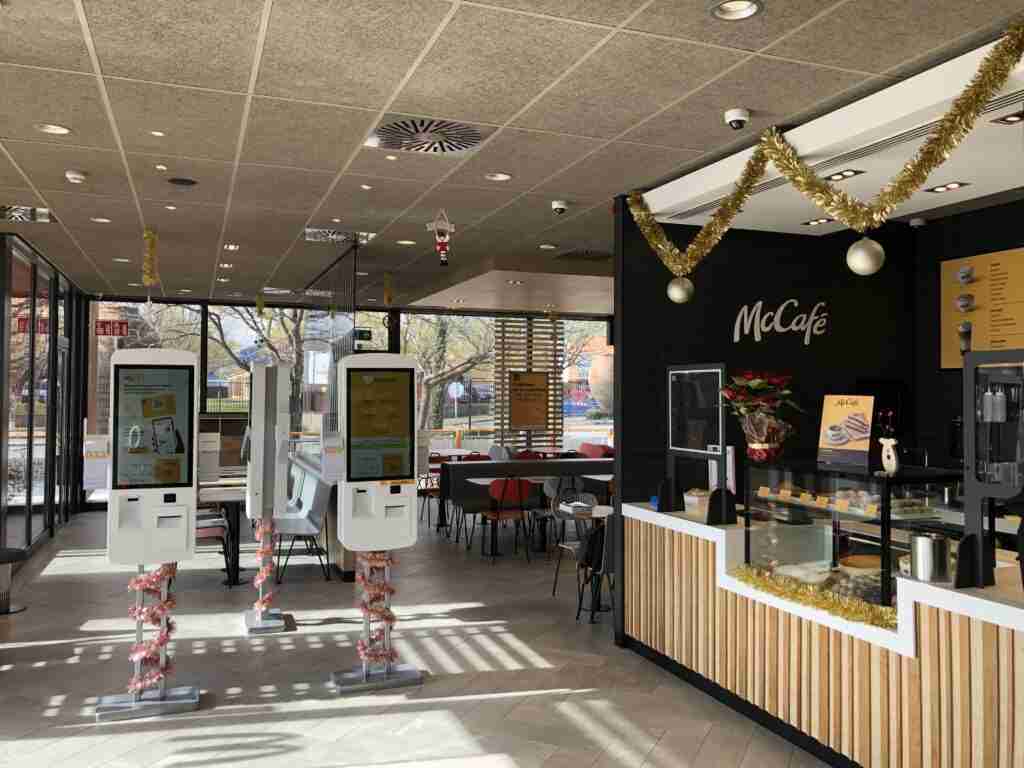 McDonald’s apuesta por Castilla-La Mancha y abre su primer restaurante en Valdepeñas 10