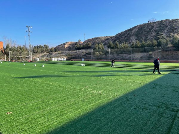 Obras césped campo de fútbol Santa Bárbara (2)