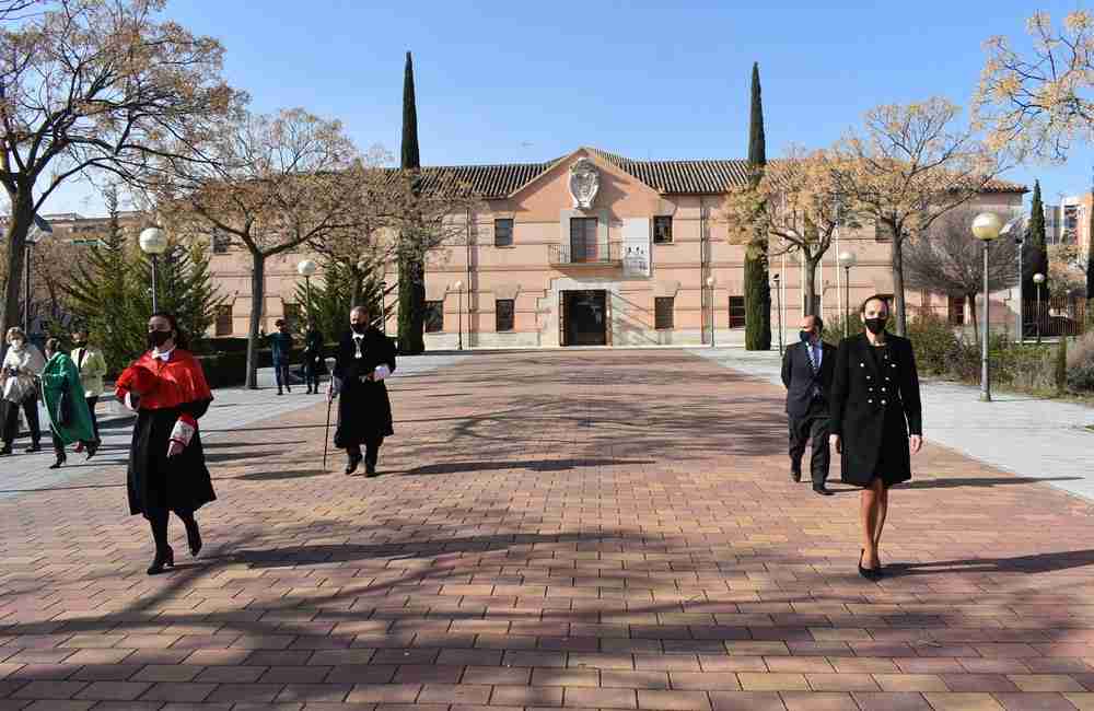 Universidad de Castilla-La Mancha (UCLM)