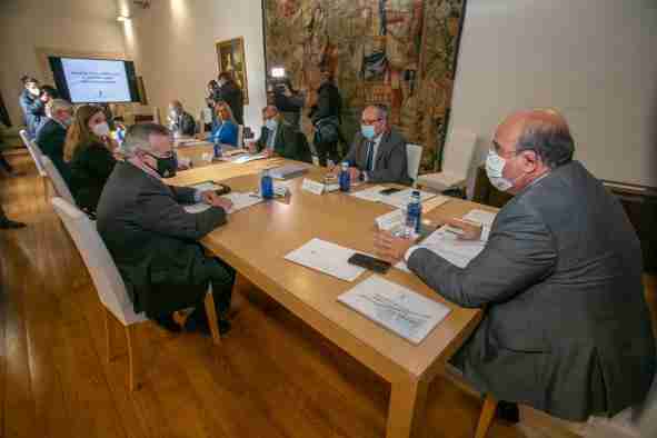 Castilla-La Mancha solicita que el territorio se incorpore de manera estructural en la financiación autonómica 2