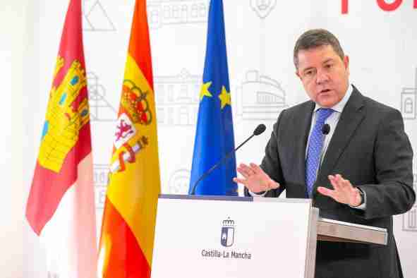 El presidente de Castilla-La Mancha avanza que Puertollano acogerá una importante cantidad de proyectos en los próximos meses 2
