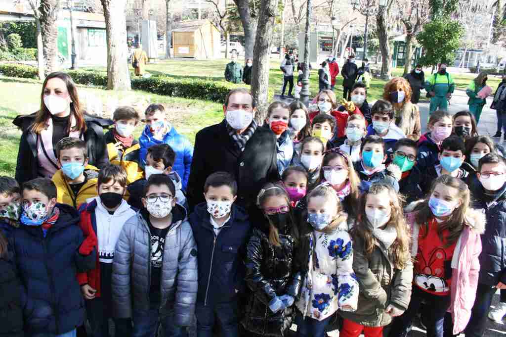 dia escolar no violencia paz puertollano