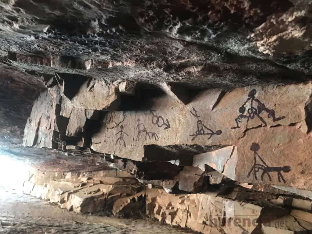 El vandalismo se ceba con el arte rupestre en Herencia 1