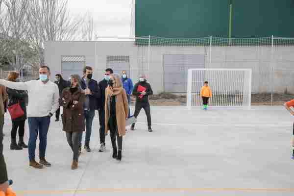 Toledo atiende las demandas vecinales de La Legua y dota al barrio de una nueva pista polideportiva 2