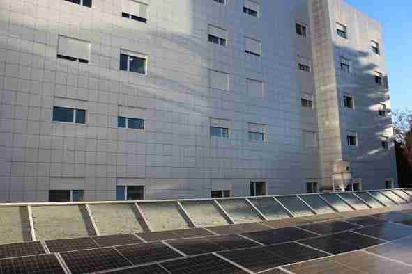 El Gobierno regional avanza en la estrategia de energías limpias con la puesta en marcha de una instalación fotovoltaica en el Hospital ‘Perpetuo Socorro’ de Albacete 2