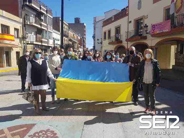 Almadén: Concentración silenciosa por Ucrania en Almadén 2