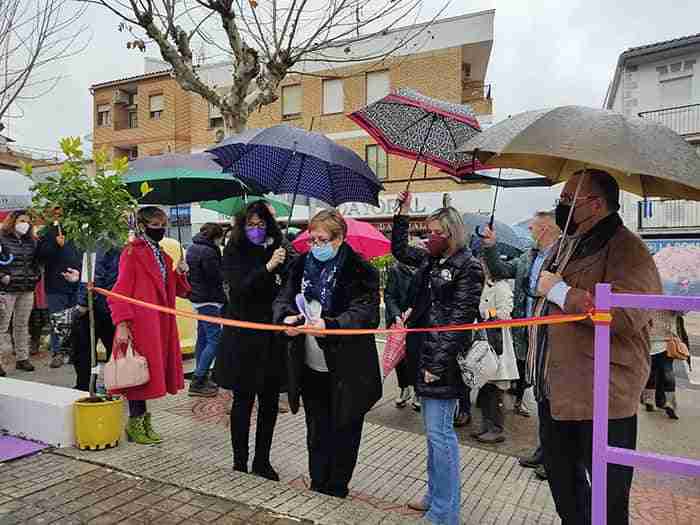 Almadén: Inaugurado el Rincón de la Igualdad en la Plaza Sofía Reina de Almadén 2