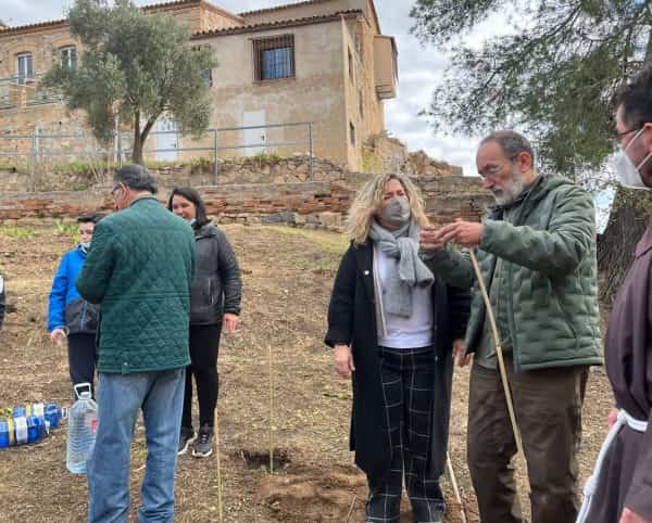 Toledo colabora con la restauración vegetal del cerro de la ermita de la Virgen de la Cabeza 2
