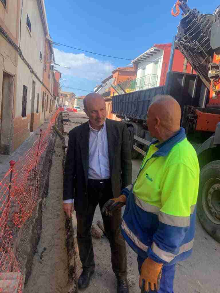 El Ayuntamiento de Piedrabuena empezó las obras de renovación en redes de abastecimiento de agua en cinco calles nuevas 2