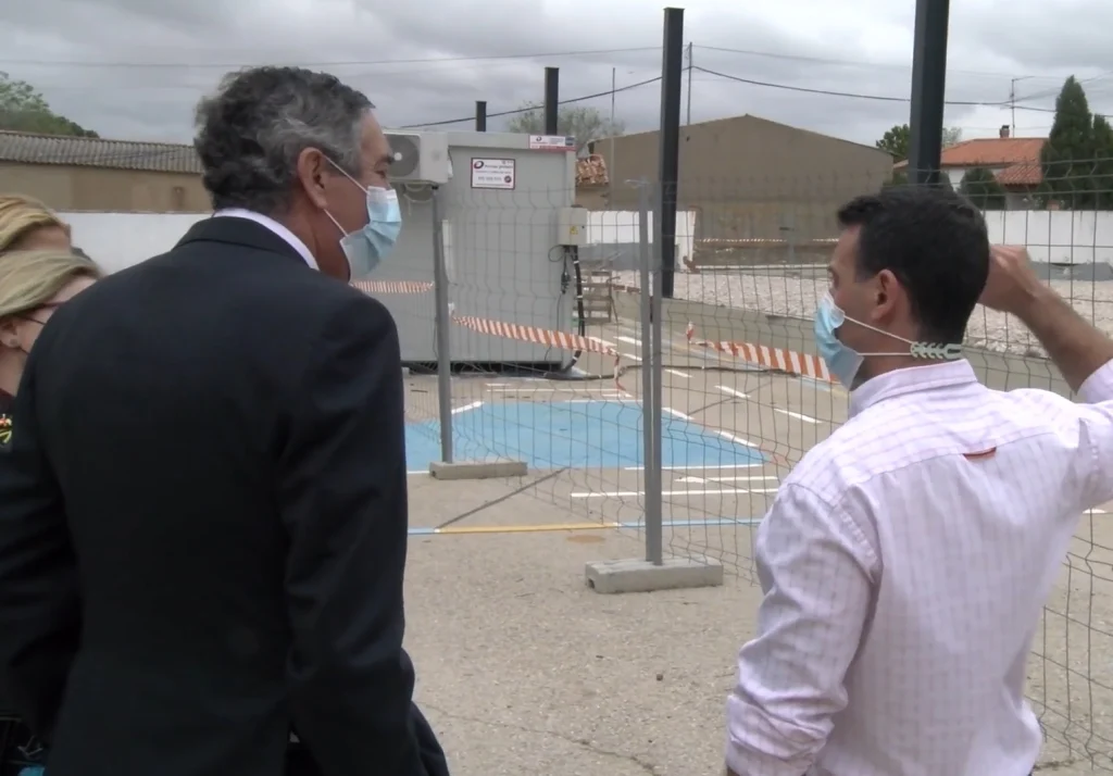 El CEIP Cervantes de Santa Cruz de Mudela estrenará pista polideportiva cubierta y contará con un nuevo ascensor 2