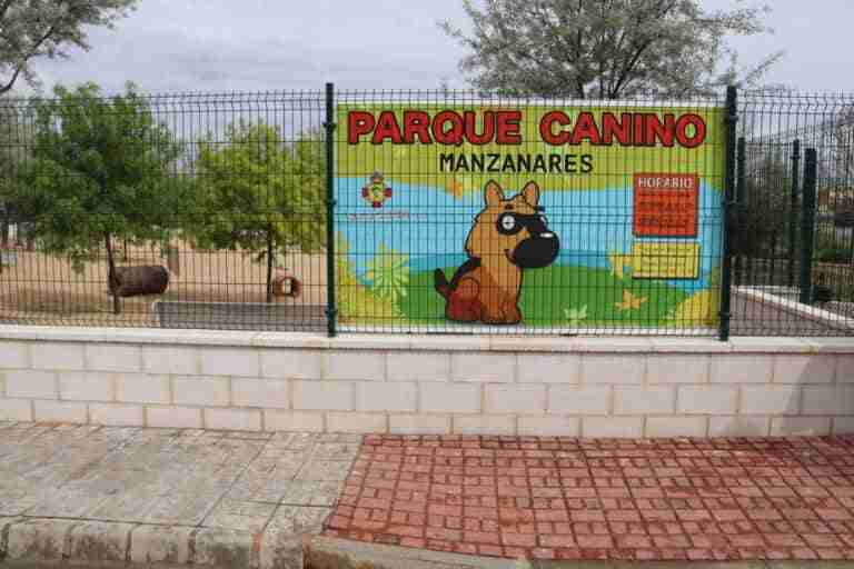 parque canino calle campoamor manzanares