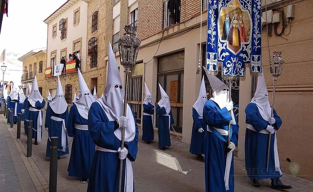 La Procesión de la Campaná despierta en la madrugada al pueblo de Quintanar 25